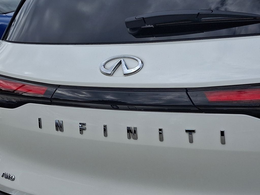 2023 INFINITI QX60 LUXE AWD