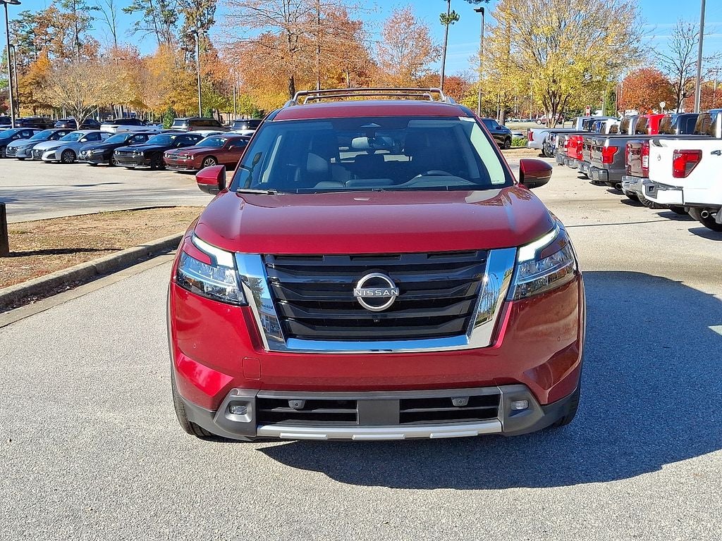 2022 Nissan Pathfinder SL