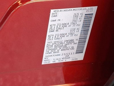 2022 Nissan Pathfinder SL