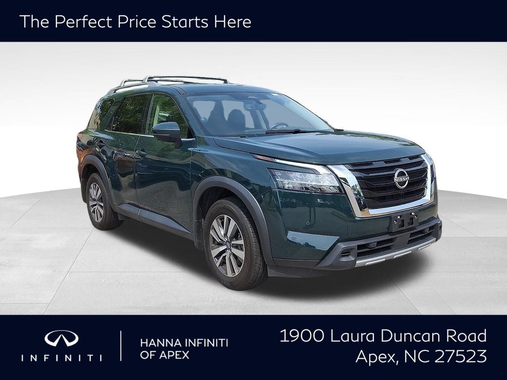 2024 Nissan Pathfinder SL