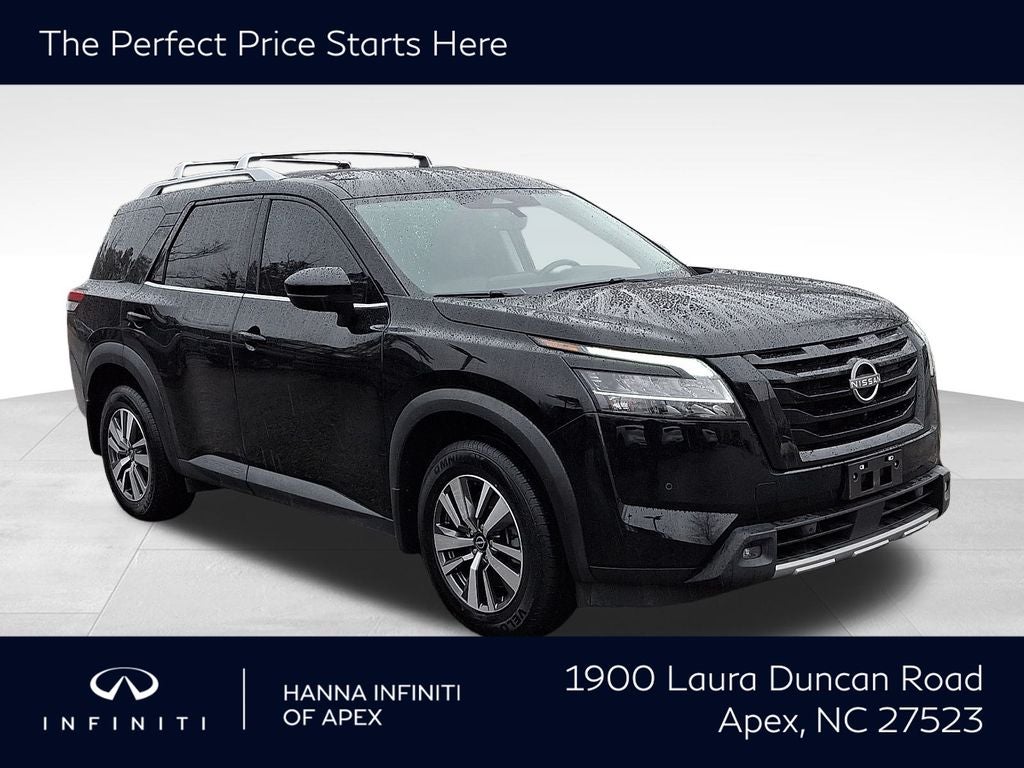 2023 Nissan Pathfinder SL