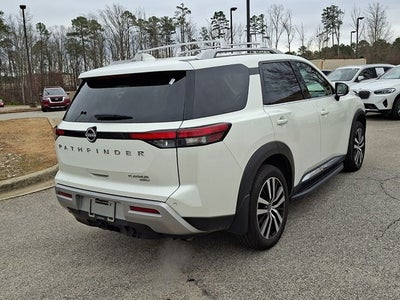 2024 Nissan Pathfinder Platinum