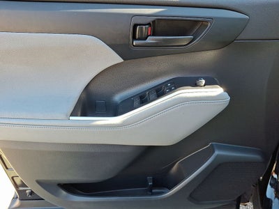 2021 Toyota Highlander Hybrid LE