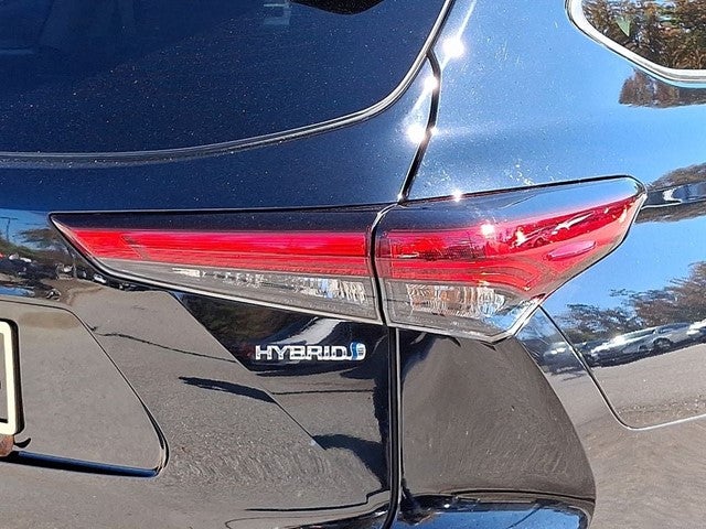 2021 Toyota Highlander Hybrid LE