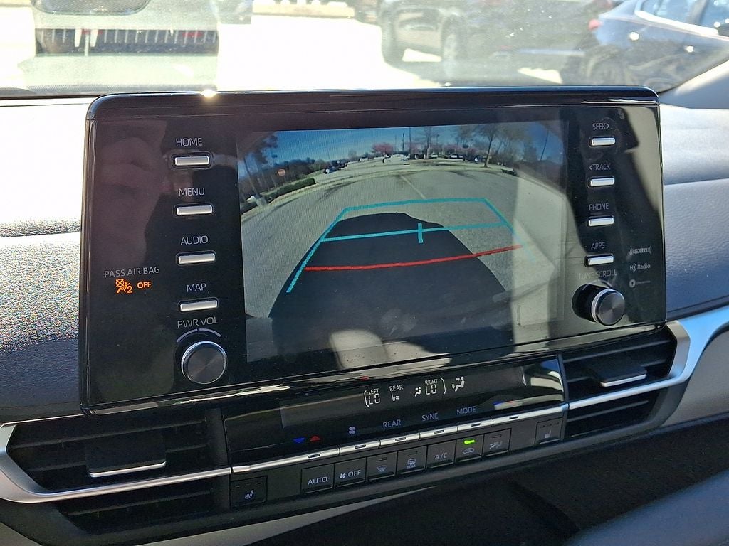 2024 Toyota Sienna XLE 8 Passenger