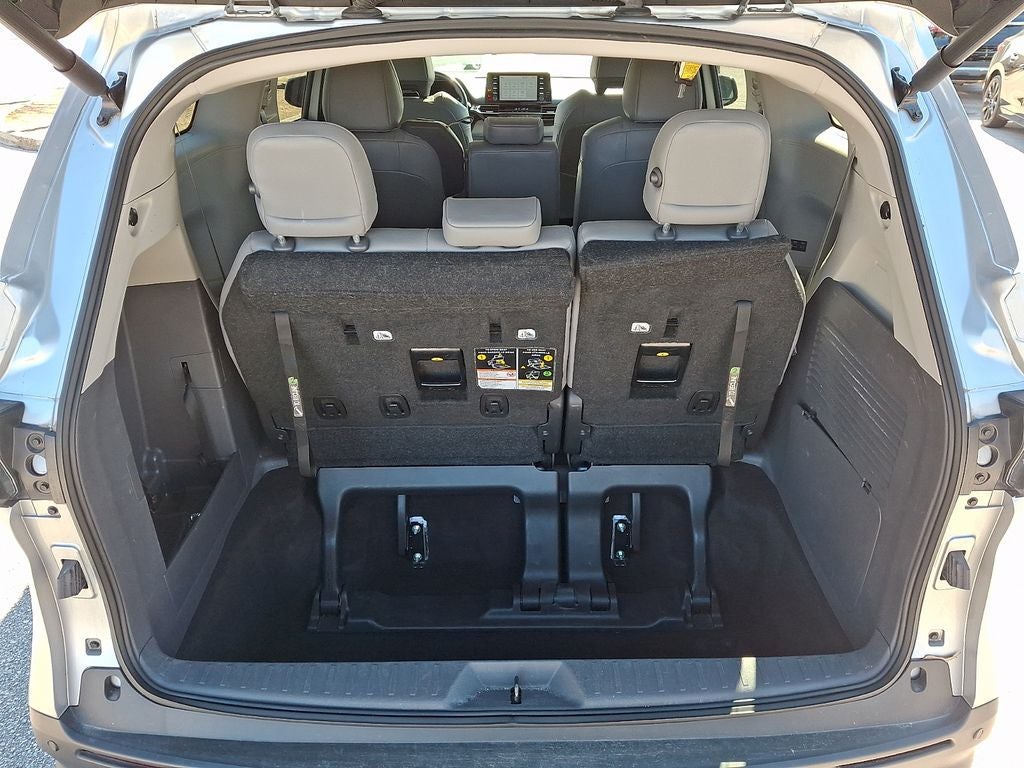 2024 Toyota Sienna XLE 8 Passenger