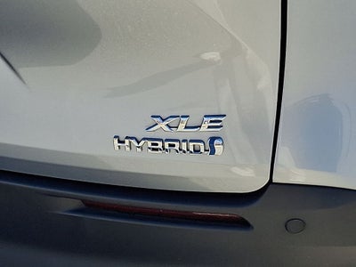 2024 Toyota Sienna XLE 8 Passenger