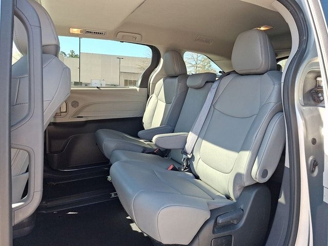 2024 Toyota Sienna XLE 8 Passenger