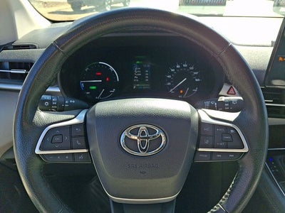 2024 Toyota Sienna XLE 8 Passenger