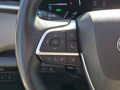 2024 Toyota Sienna XLE 8 Passenger