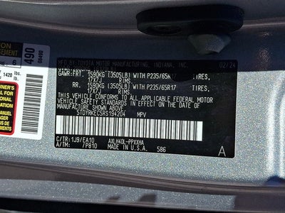 2024 Toyota Sienna XLE 8 Passenger