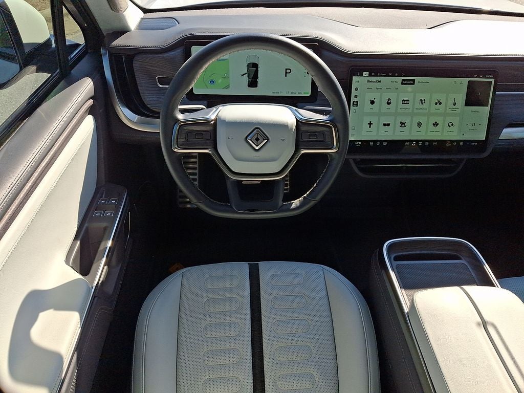 2023 Rivian R1S Adventure