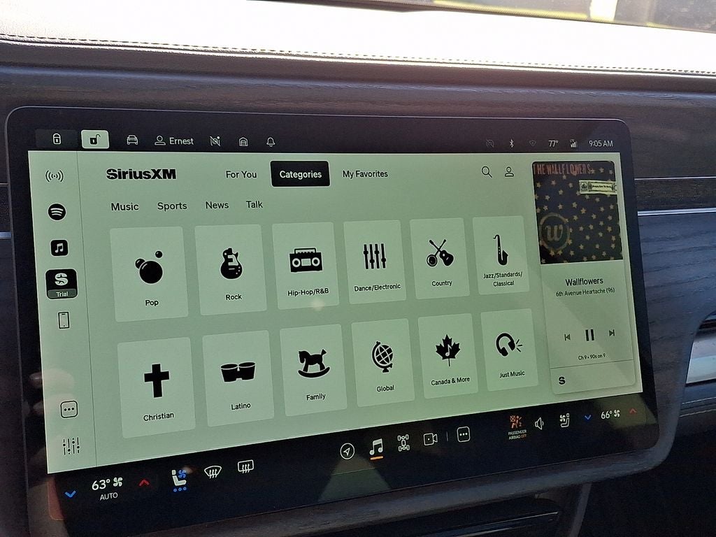 2023 Rivian R1S Adventure