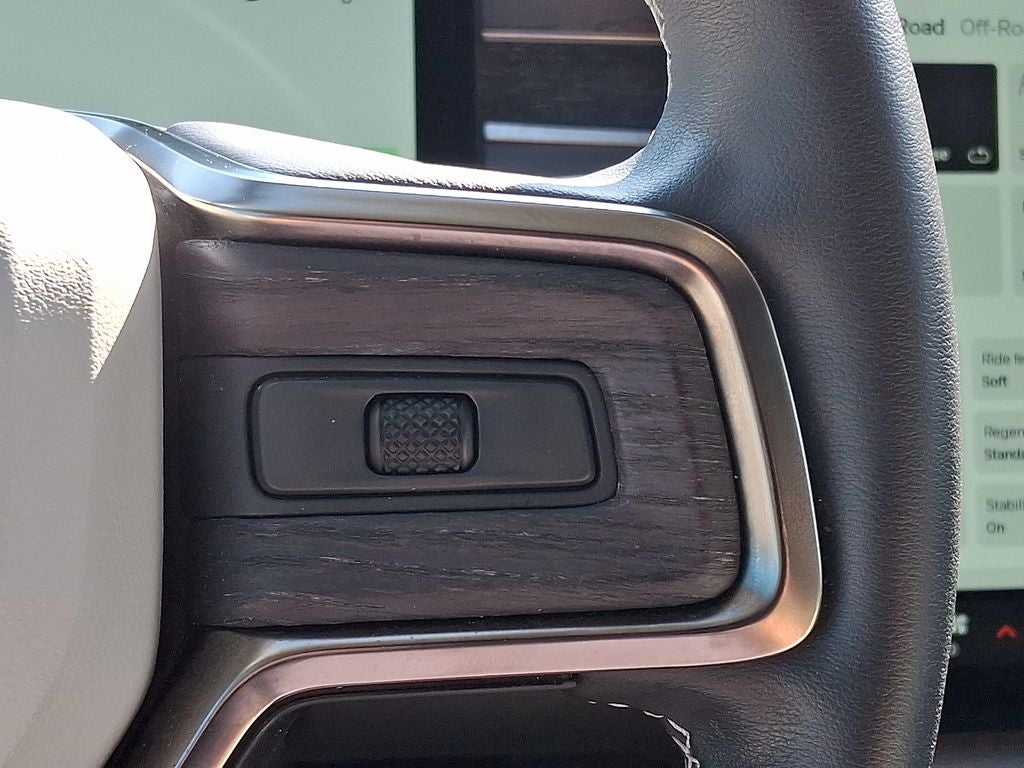 2023 Rivian R1S Adventure