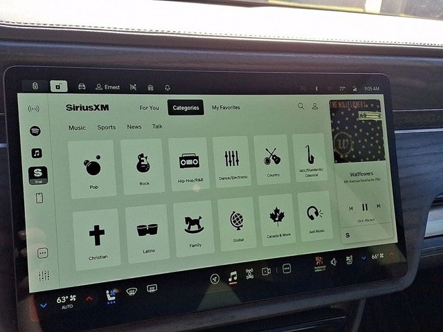 2023 Rivian R1S Adventure