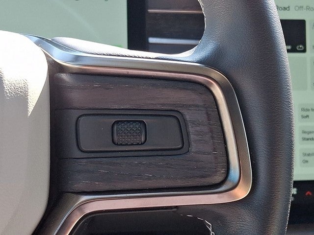 2023 Rivian R1S Adventure