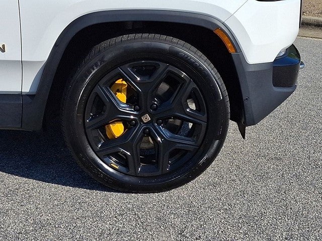 2023 Rivian R1S Adventure