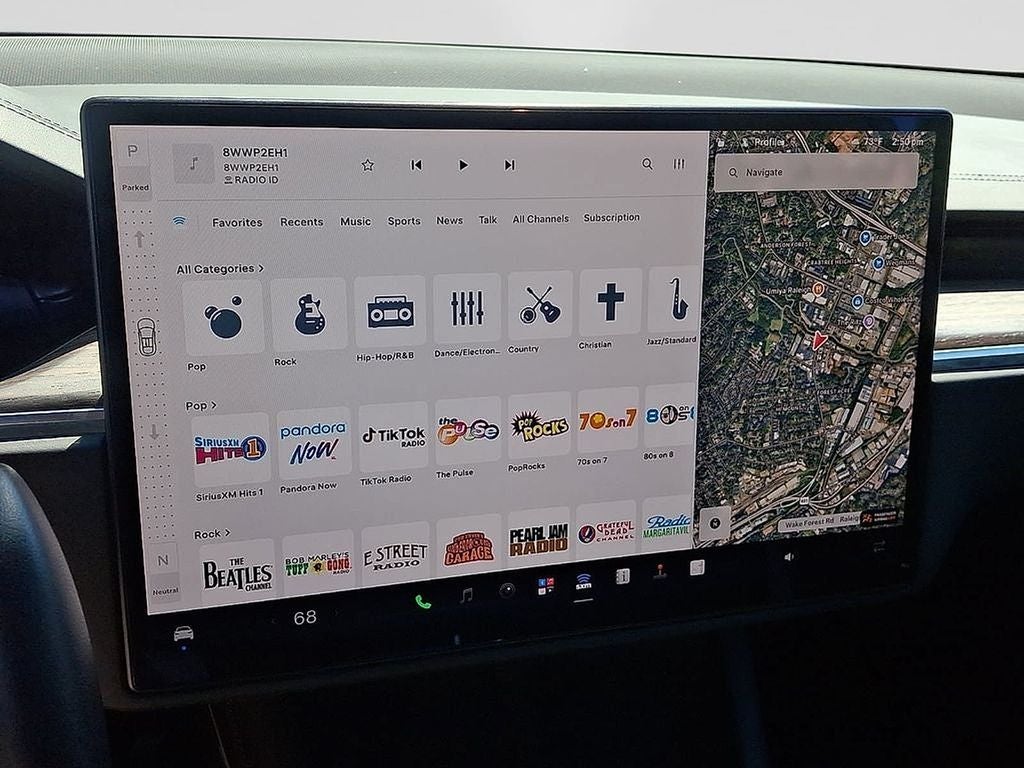 2022 Tesla Model X Base
