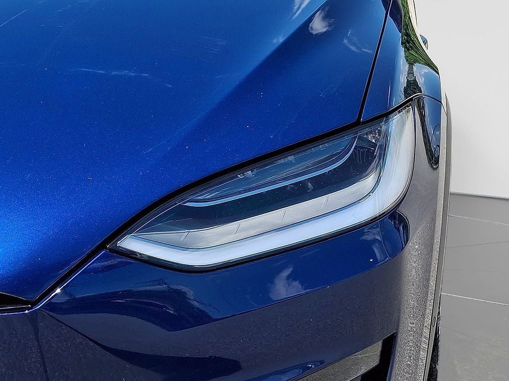 2022 Tesla Model X Base