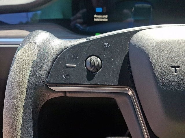 2022 Tesla Model X Base