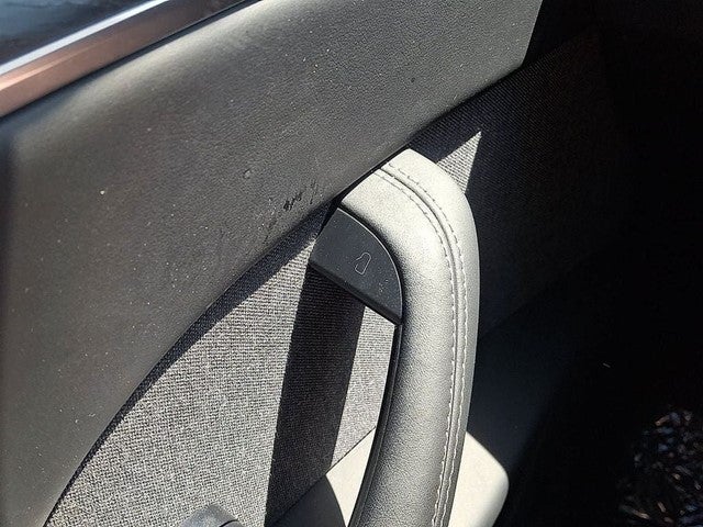 2022 Tesla Model X Base