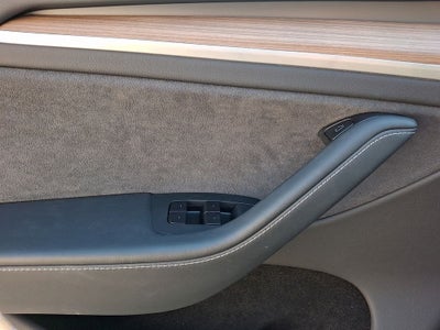 2025 Tesla Model Y Long Range