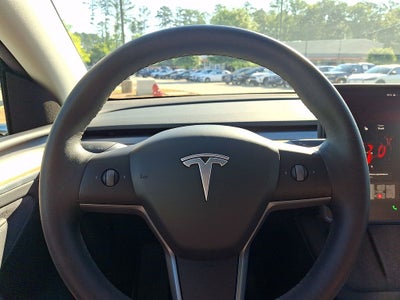 2025 Tesla Model Y Long Range