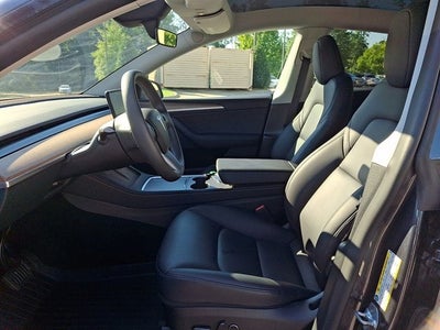 2025 Tesla Model Y Long Range