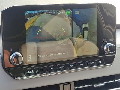 2024 Mitsubishi Outlander Base