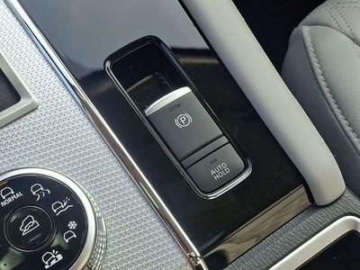 2024 Mitsubishi Outlander Base