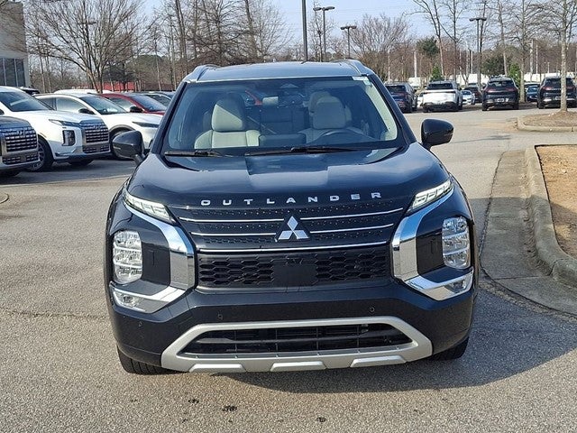 2024 Mitsubishi Outlander Base