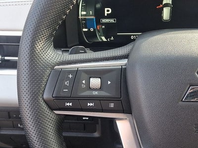 2024 Mitsubishi Outlander Base