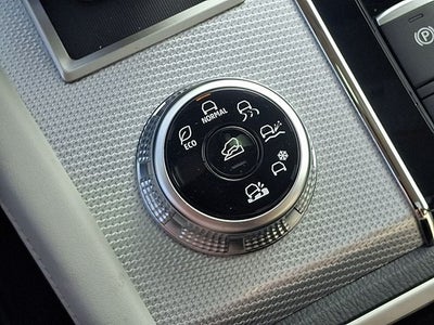 2024 Mitsubishi Outlander Base