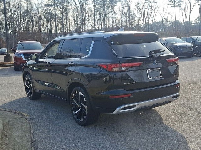2024 Mitsubishi Outlander Base