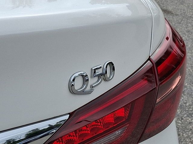 2023 INFINITI Q50 LUXE RWD