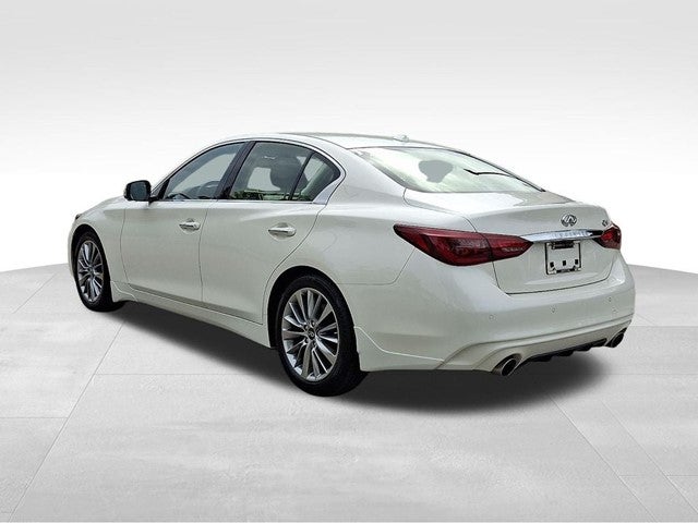 2023 INFINITI Q50 LUXE RWD