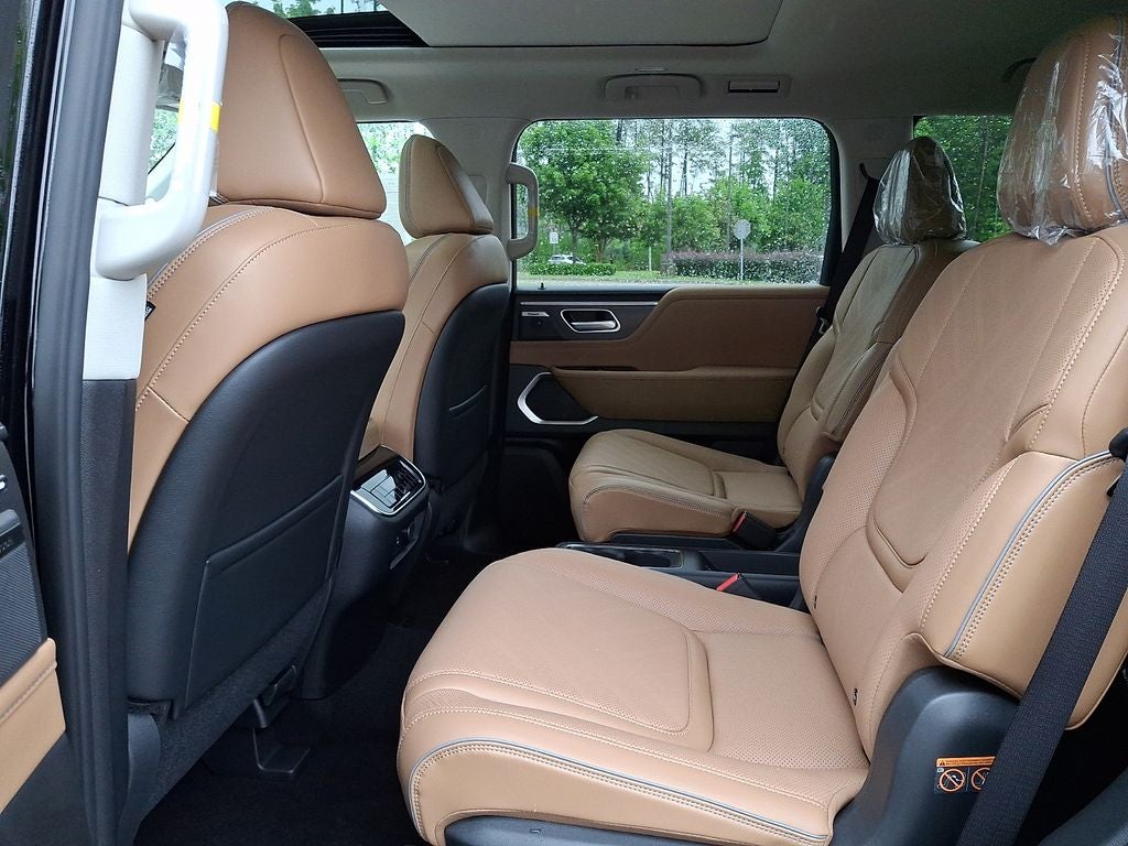 2027 INFINITI QX80 Luxe 4WD