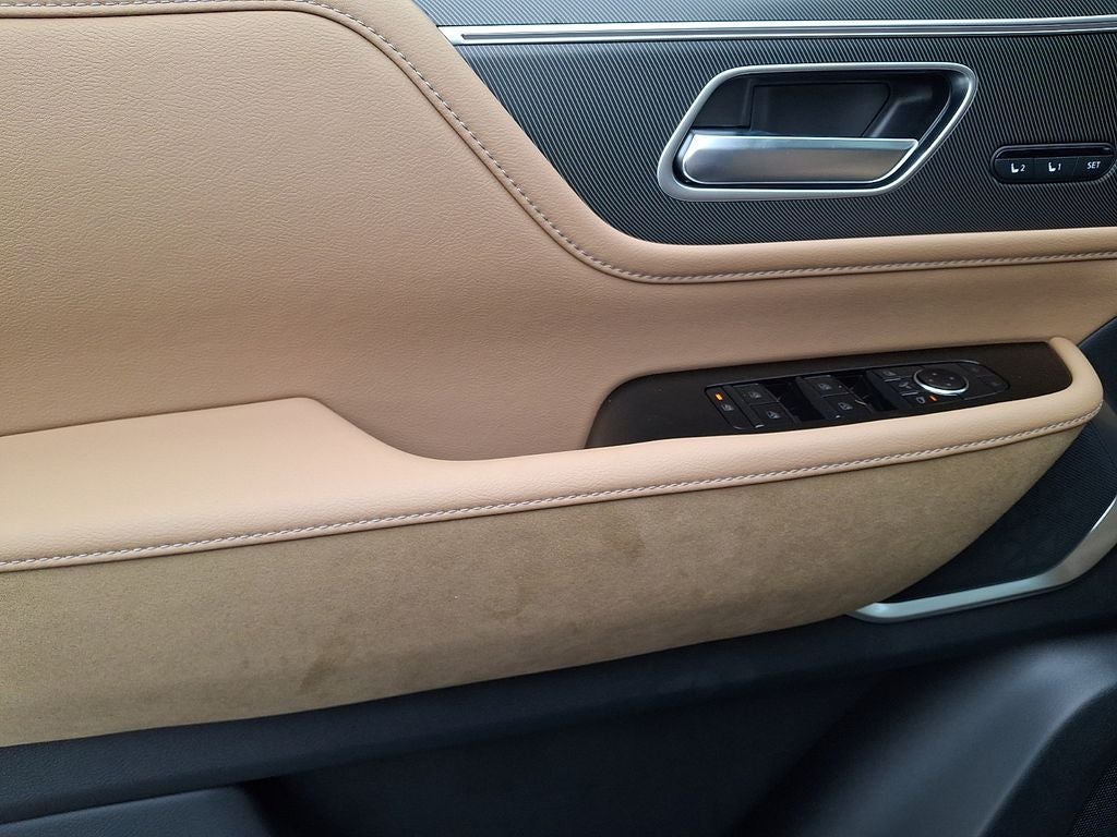 2027 INFINITI QX80 Luxe 4WD