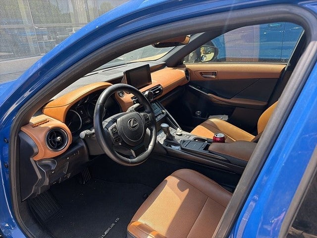 2023 Lexus IS 300