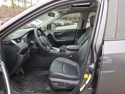 2019 Toyota RAV4 XLE Premium