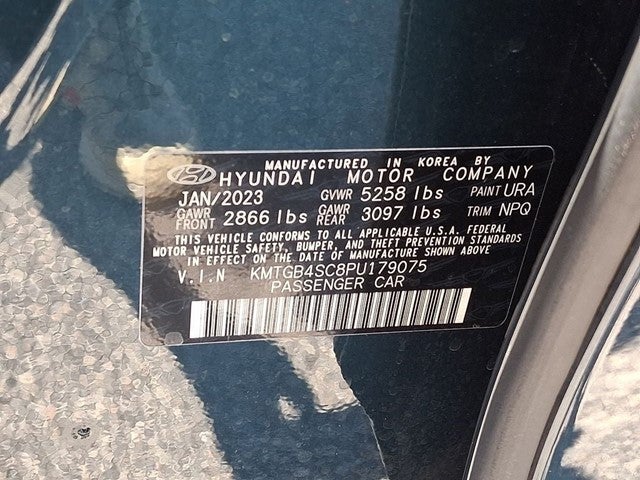 2023 Genesis G80 2.5T
