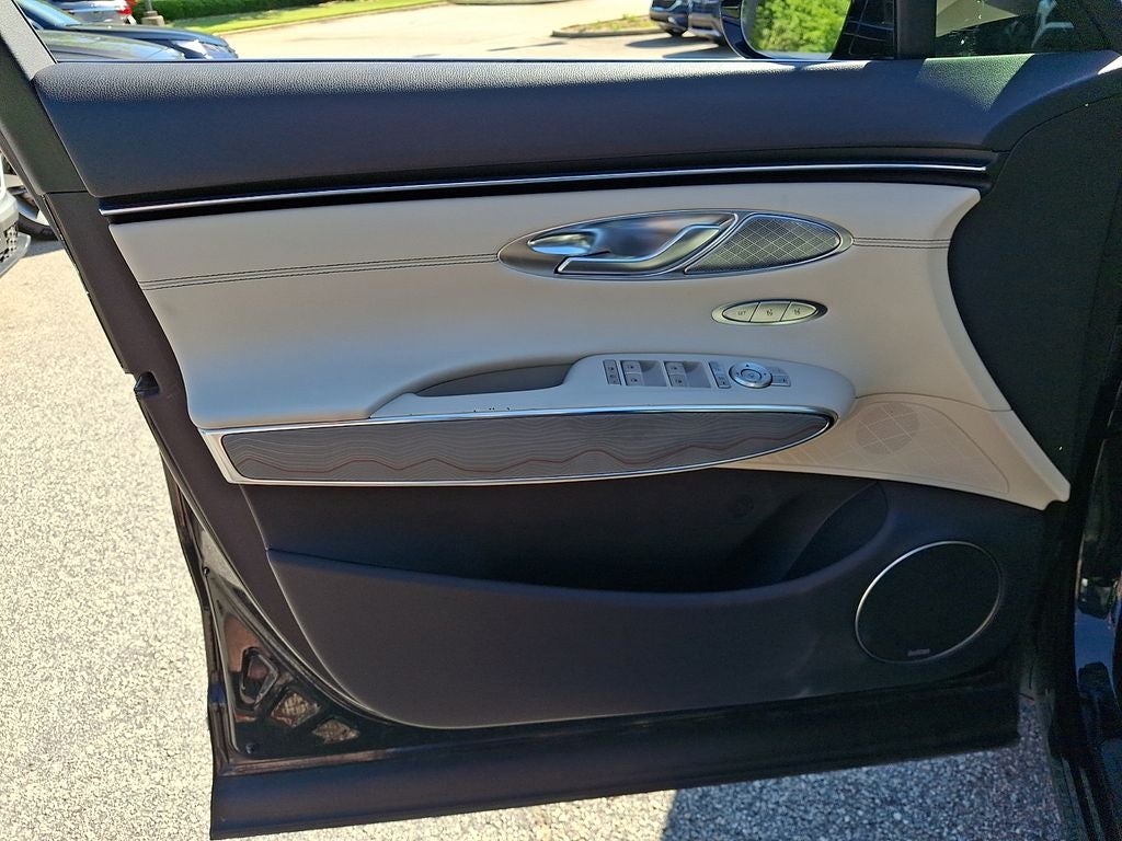 2023 Genesis GV70 2.5T
