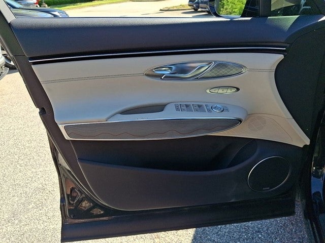 2023 Genesis GV70 2.5T