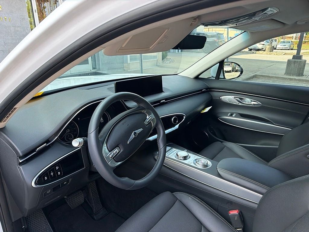 2023 Genesis GV70 2.5T