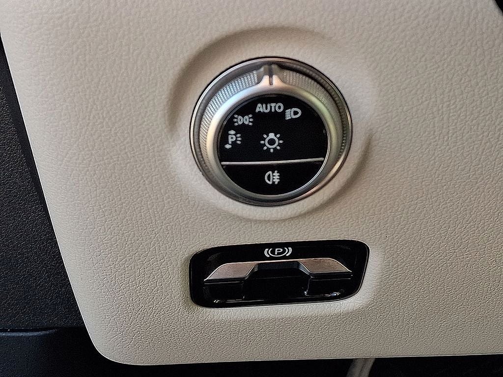 2025 Mercedes-Benz C-Class C 300 4MATIC®