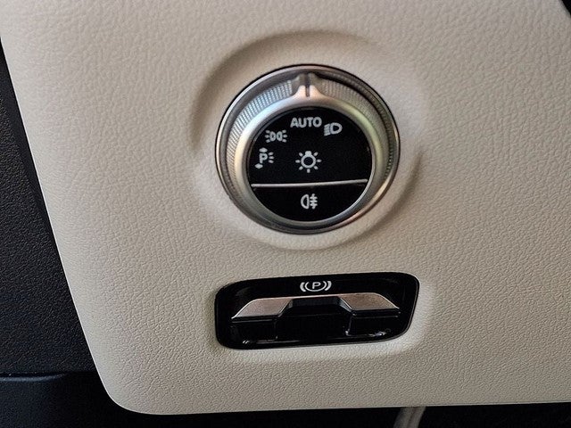 2025 Mercedes-Benz C-Class C 300 4MATIC®