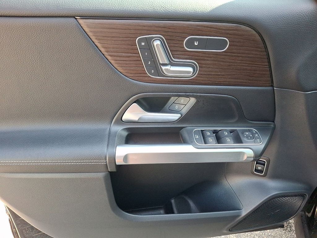 2025 Mercedes-Benz GLB GLB 250 4MATIC®