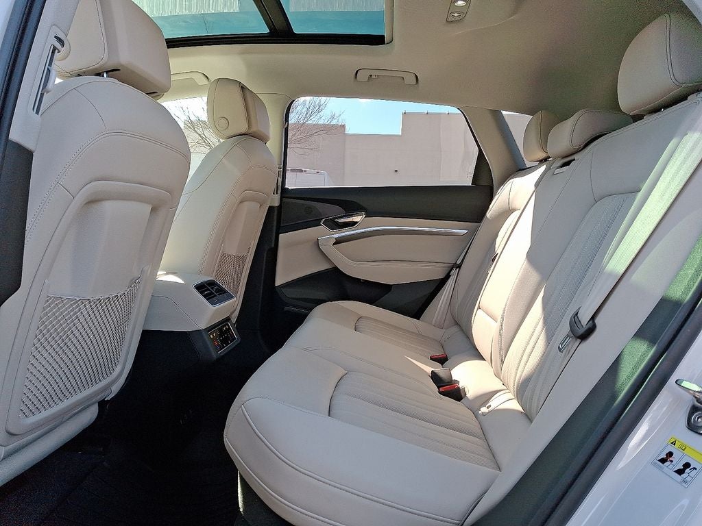 2024 Audi Q8 e-tron Premium Plus quattro