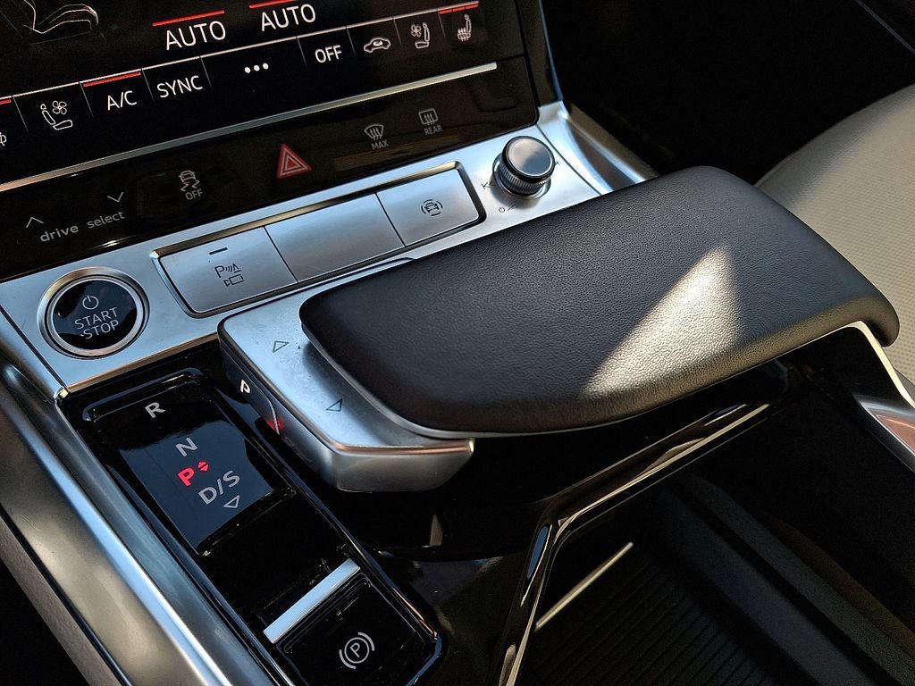 2024 Audi Q8 e-tron Premium Plus quattro