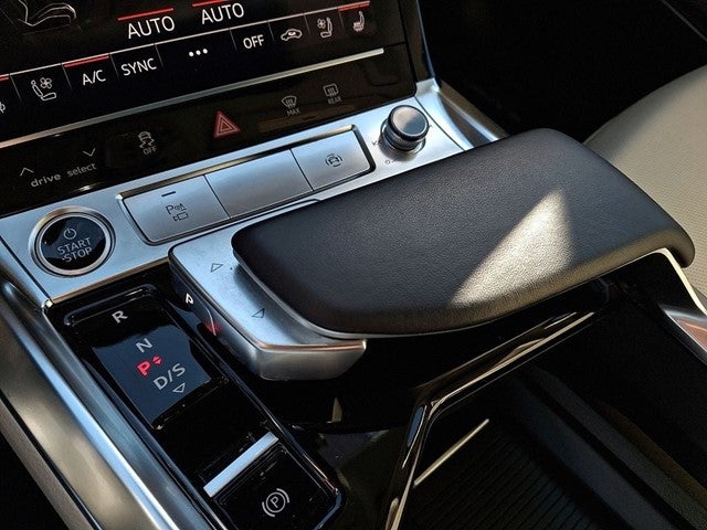 2024 Audi Q8 e-tron Premium Plus quattro